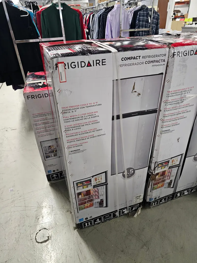 4.5 Cu Ft Energy-Efficient Compact Refrigerator 1