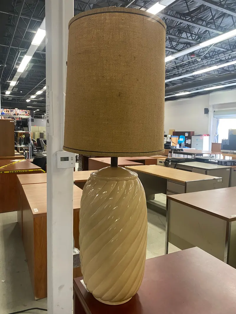 Adjustable Task Lamp With Dimmable Settings 1