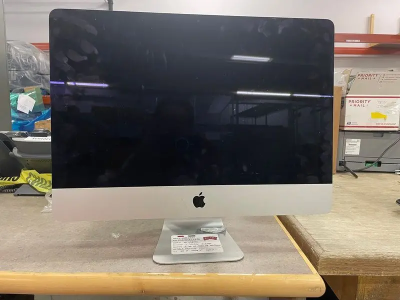 Apple Imac 21.5-Inch – Integrated Display & Computing System 1
