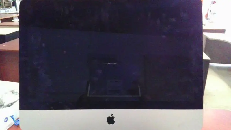 Apple Imac 21.5-Inch With Retina 4K Display – Model Z0Tl (Tag #2098213) 1