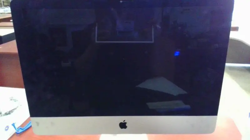 Apple Imac 21.5-Inch With Retina 4K Display – Model Z0Tl (Tag #2098216) 1