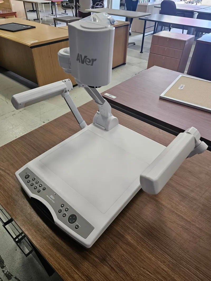 Avervision Pl50 Portable Document Camera 1
