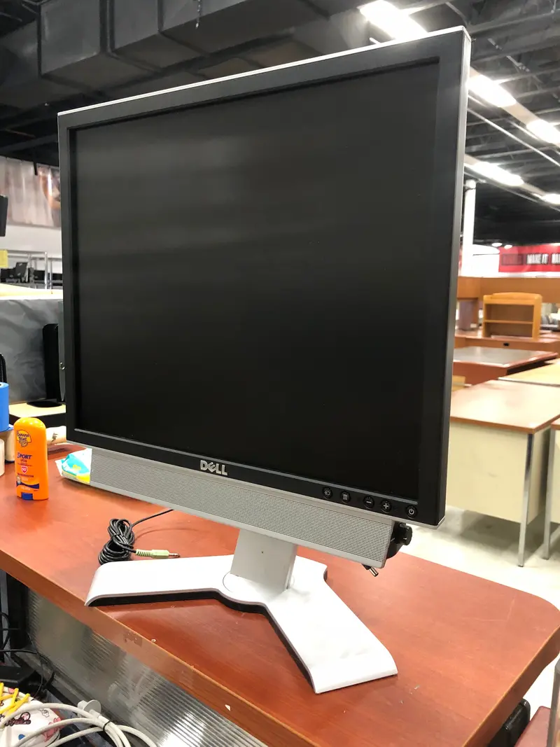 Dell Monitor With Integrated Audio – 27" Qhd Display 1