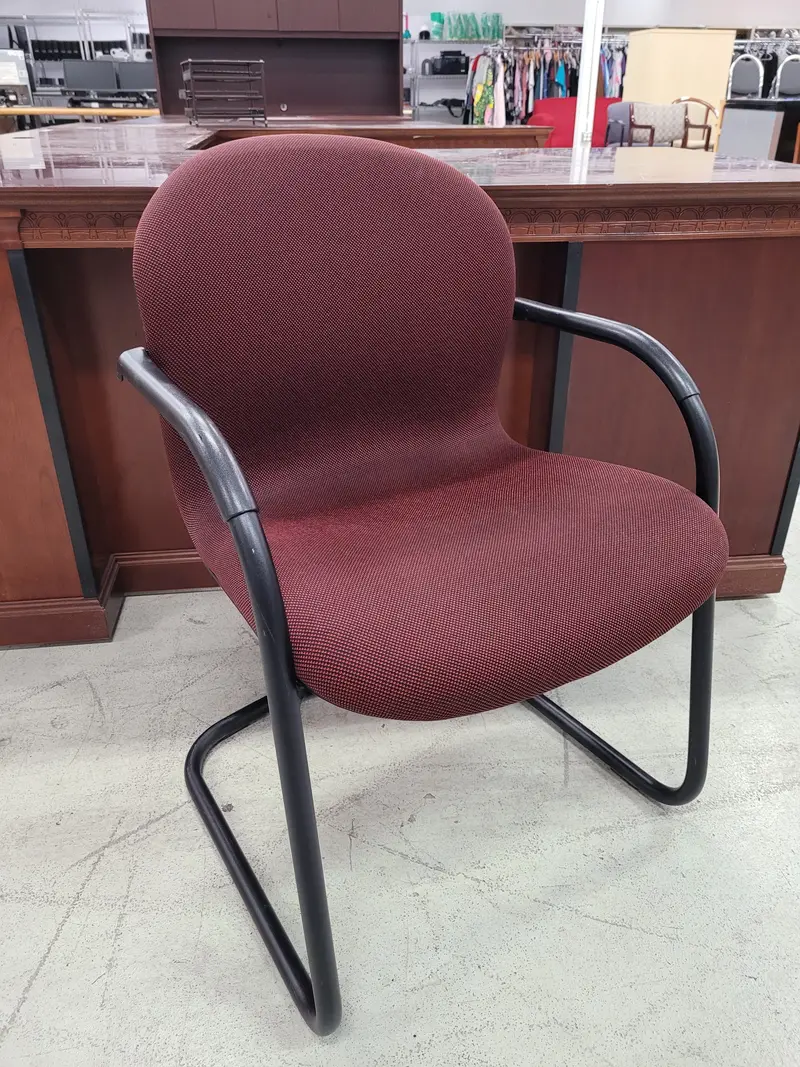 Maroon 5 Accent Chair – Stationary Lounge Seating For Living Or Office Space 1