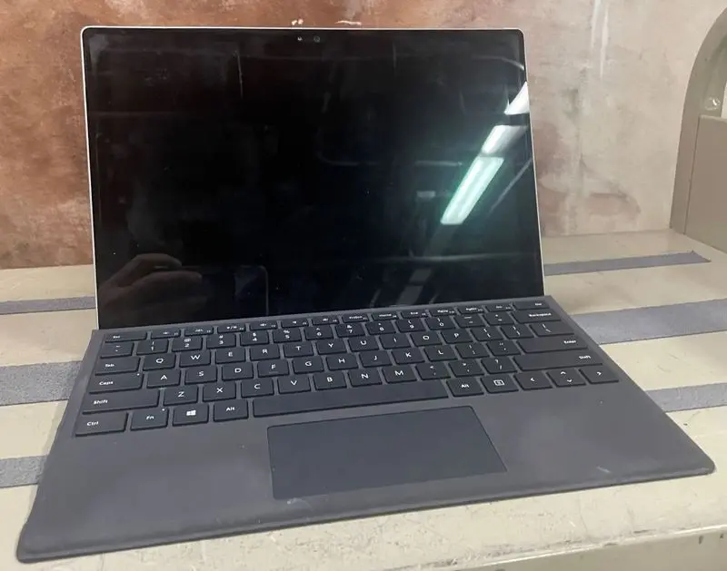 Microsoft Surface Tablet With Detachable Keyboard Case – All-In-One Device 1