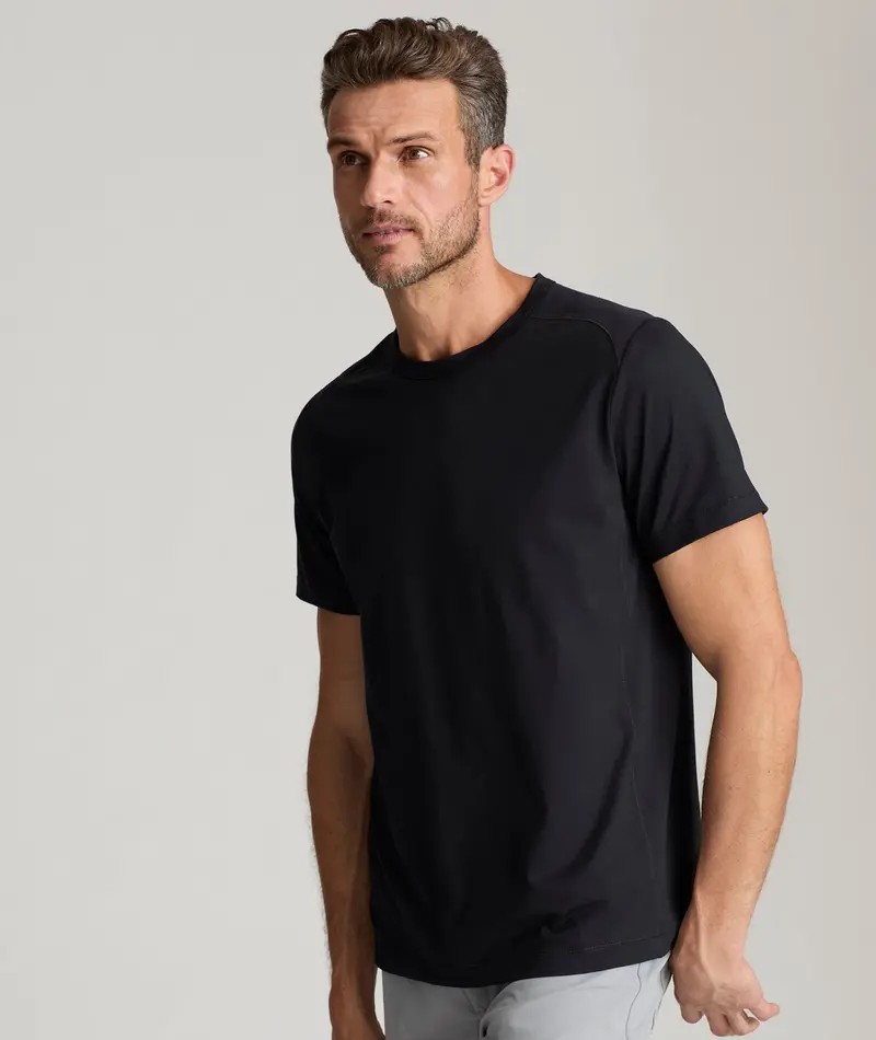 Performance-Blend Modern Fit Tee 1