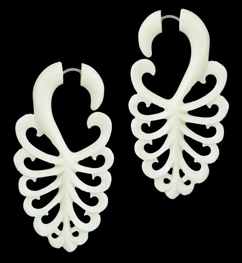 Petiole Bone Fake Gauge Earrings – Botanical-Inspired Carved Bone Design 1