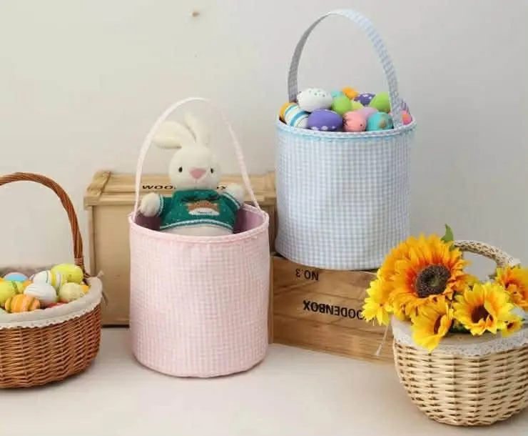 Ric-Rac Trimmed Easter Basket In Classic Blue – Woven Basket Design 1