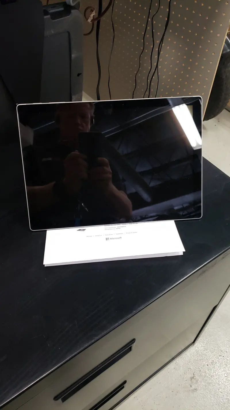 Surface Pro 5 (2017) – Without Charger – Refurbished Tablet 1