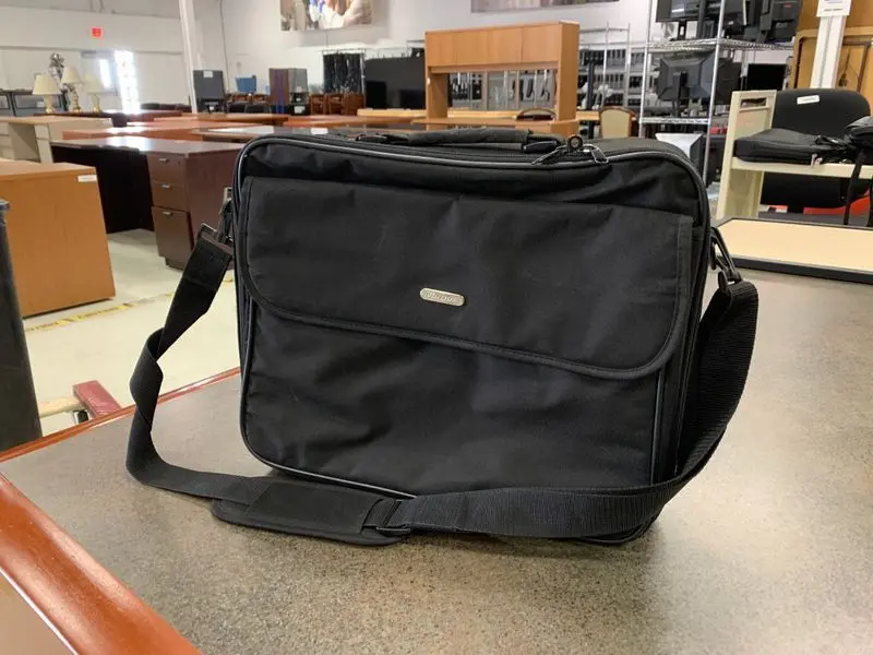Targus Slim Laptop Bag With Carry Strap – Black 1